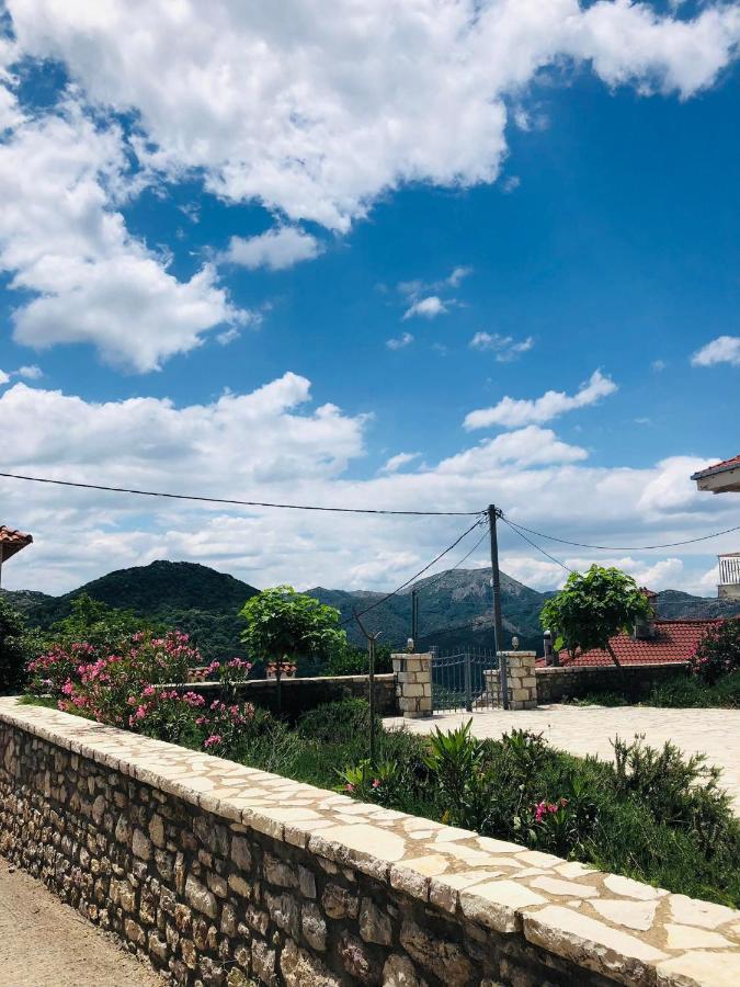 Villa Stonehouse Dome Lagadia à Lagkadia Extérieur photo